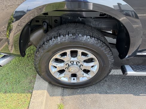 Used 2017 RAM 2500 Limited AWD/4WD image 8