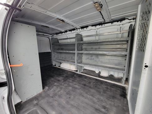 Used 2019 Chevrolet Express 2500 2500 3dr Cargo Van w/ Driver Convenience Package RWD image 16