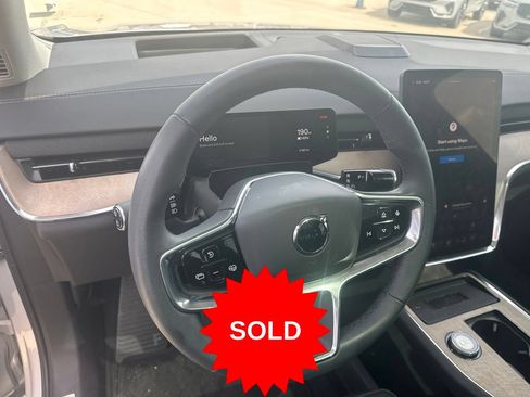 Certified 2025 Volvo EX90 Plus AWD/4WD image 28