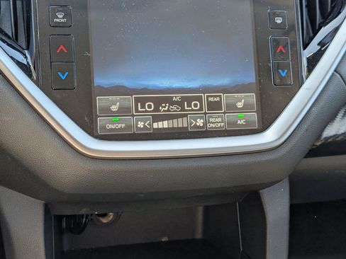 Used 2023 Subaru Ascent Premium w/ Convenience Package AWD/4WD image 24