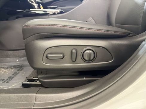 New 2026 Chevrolet Trax RS w/ Driver Confidence Package FWD image 23