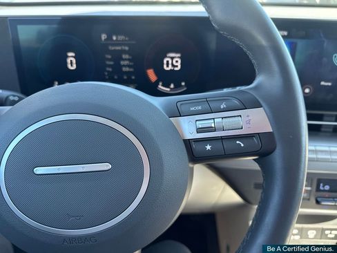 Used 2024 Hyundai Kona SEL image 40