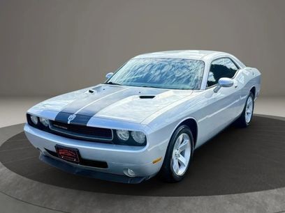 Used 2009 Dodge Challenger SE