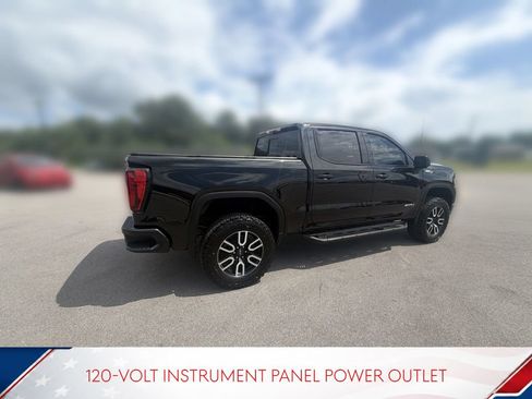 Used 2023 GMC Sierra 1500 AT4 w/ AT4 Premium Package AWD/4WD image 7