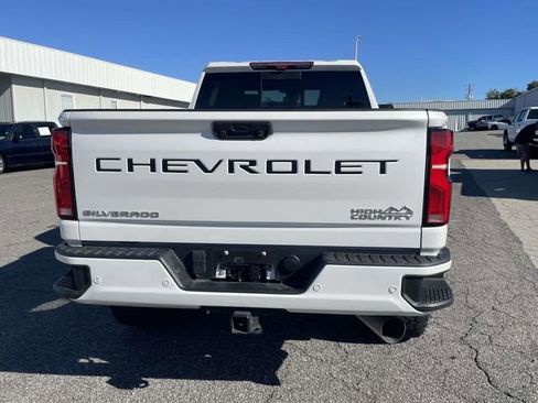 Used 2024 Chevrolet Silverado 2500 High Country w/ High Country Premium Package image 5