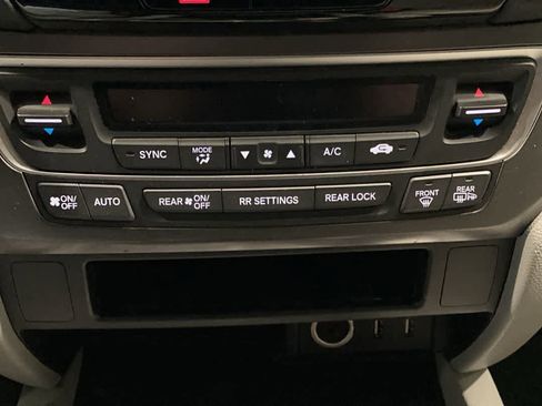 Used 2016 Honda Pilot EX image 21