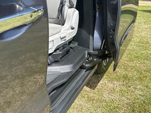 Used 2022 Honda Odyssey EX-L image 56