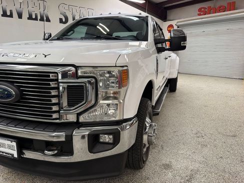 Used 2022 Ford F350 XLT w/ XLT Premium Package AWD/4WD image 13