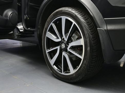 Used 2018 Nissan Rogue Sport SL w/ SL Premium Package image 24