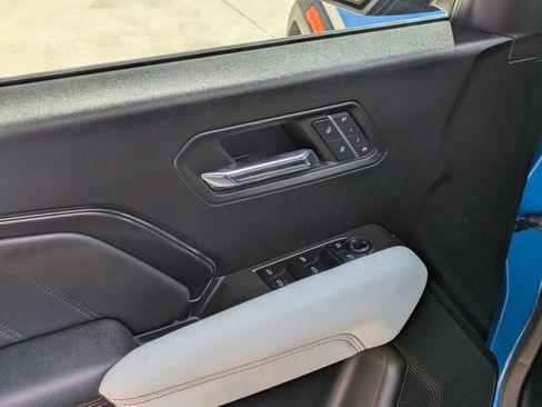 Certified 2023 GMC Canyon AT4X image 12