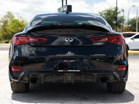 Used 2017 INFINITI Q60 3.0t w/ Premium Plus Package 3.0T RWD image 10