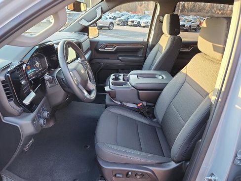 Used 2024 Chevrolet Silverado 1500 LT image 14