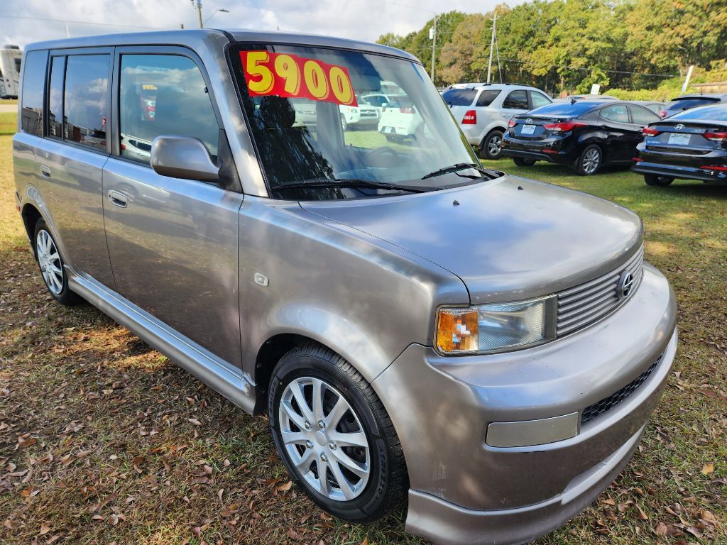 Used 2006 Scion xB FWD image 2