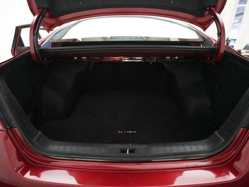 Used 2013 Nissan Altima 3.5 SL w/ Technology Pkg image 10