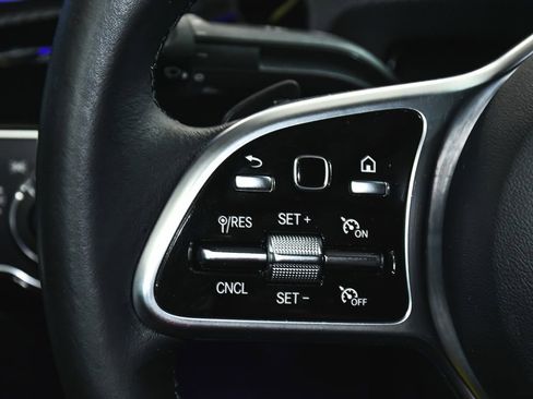 Used 2020 Mercedes-Benz CLA 250 4MATIC image 39
