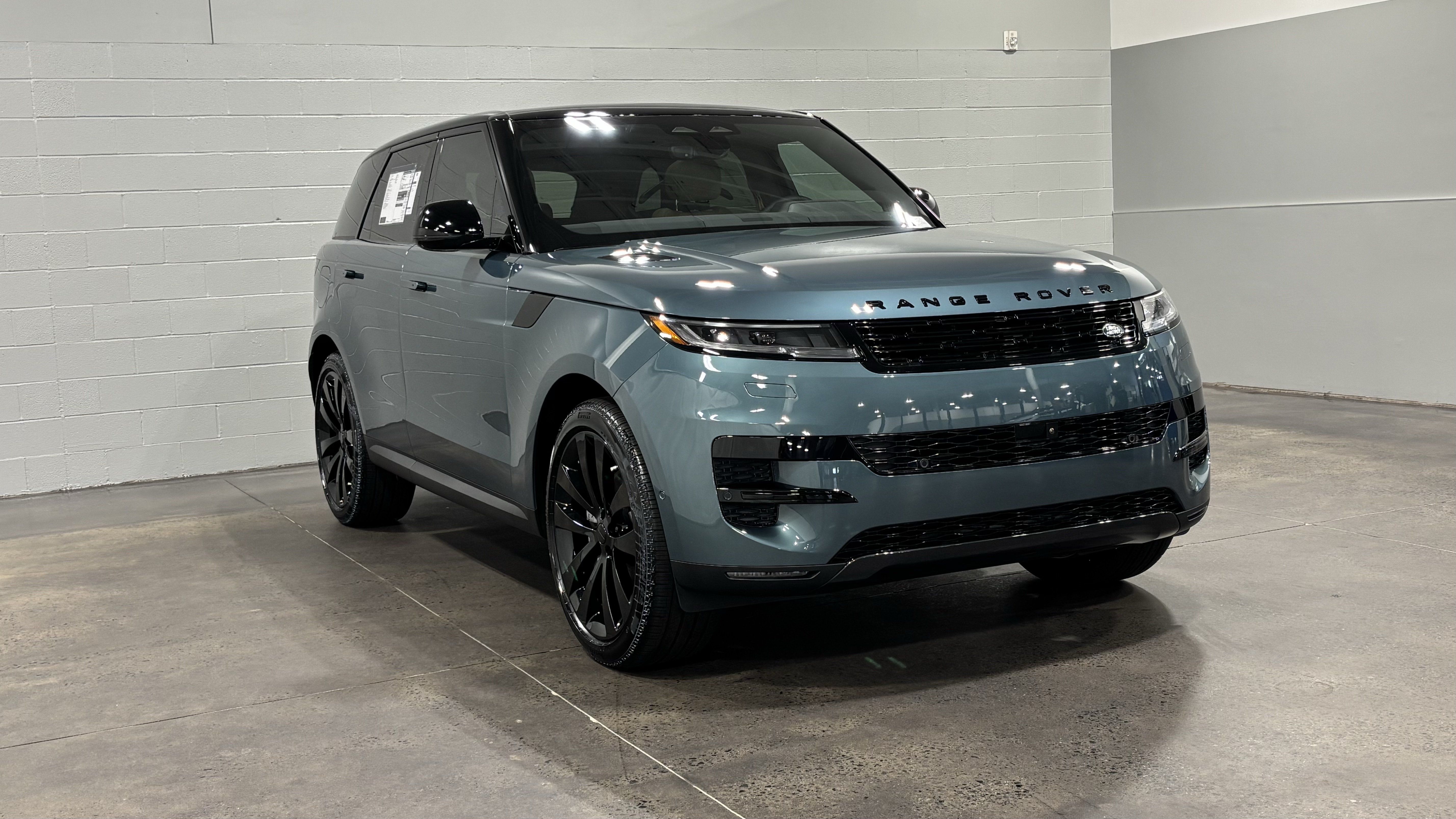 New 2026 Land Rover Range Rover Sport SE AWD/4WD image 11