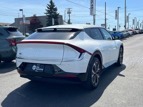 Certified 2023 Kia EV6 Wind RWD image 9