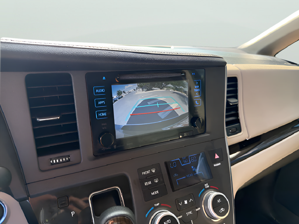 Used 2017 Toyota Sienna XLE w/ XLE Navigation Package FWD image 23