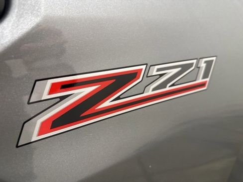 Used 2024 Chevrolet Colorado Z71 w/ Z71 Convenience Package 2 image 33