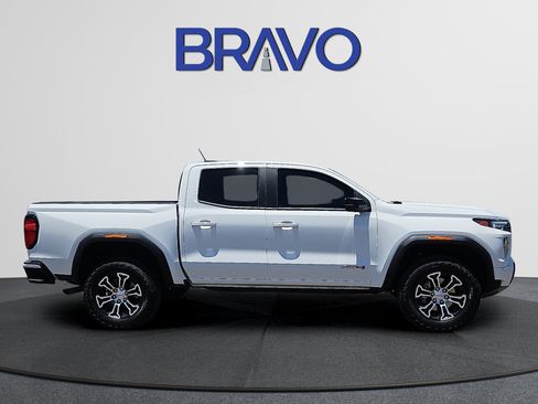 Used 2024 GMC Canyon AT4 AWD/4WD image 5