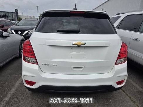 Used 2022 Chevrolet Trax LS w/ Tint and Cruise Package AWD/4WD image 3