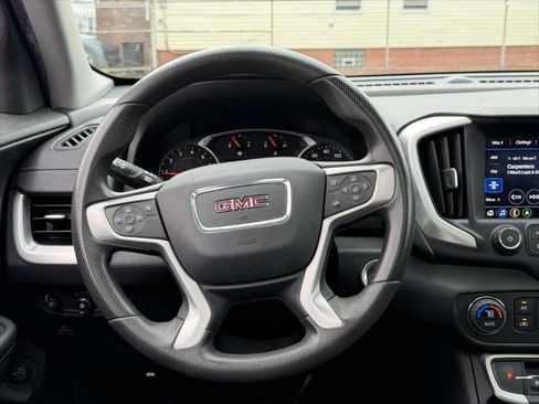 Used 2022 GMC Terrain SLE w/ Driver Convenience Package image 15
