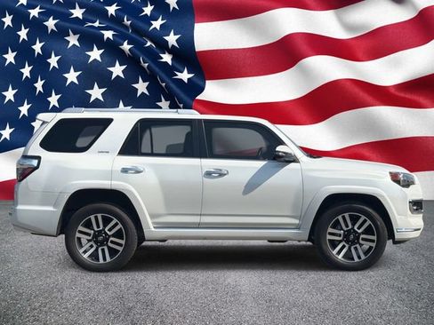 Used 2024 Toyota 4Runner Limited AWD/4WD image 4