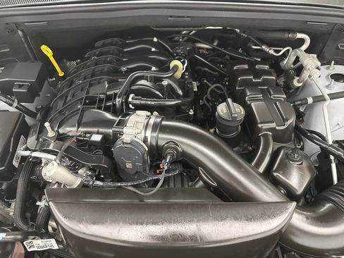 Used 2024 Dodge Durango SXT AWD/4WD image 24
