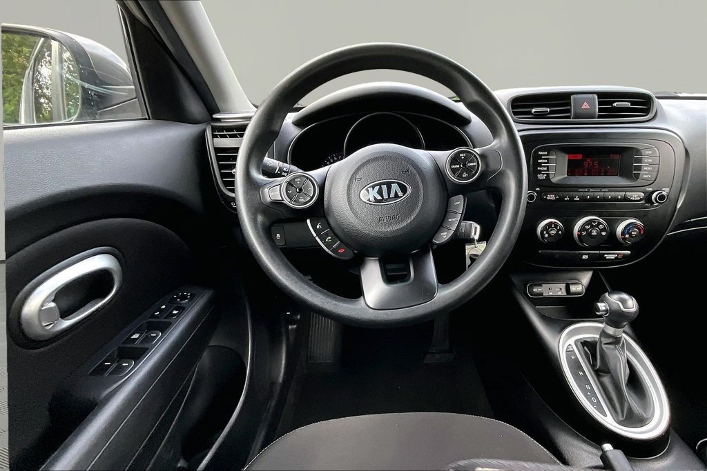 Used 2016 Kia Soul FWD image 9
