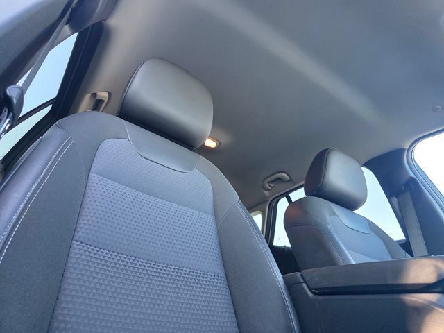 Used 2025 Chevrolet Trax LT FWD image 21