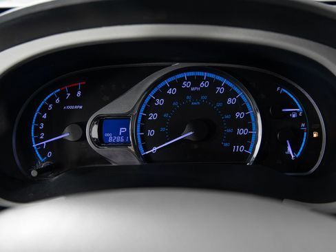 Used 2013 Toyota Sienna XLE image 34