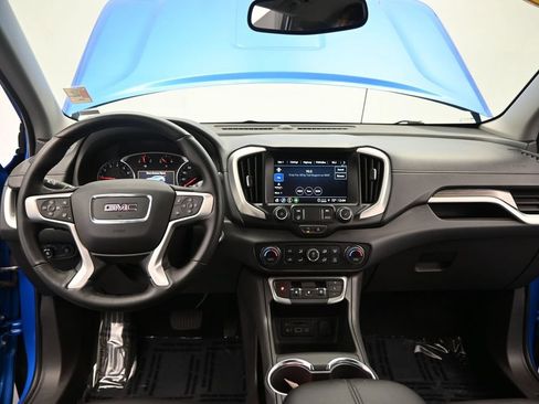 Used 2024 GMC Terrain SLT AWD/4WD image 41