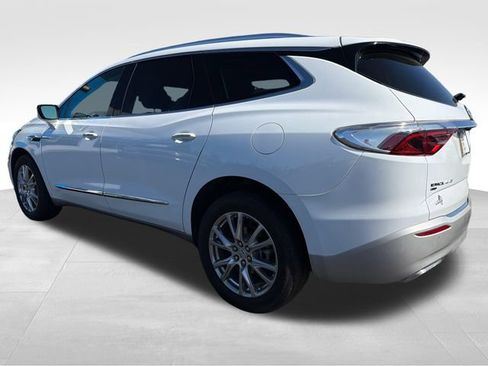 Used 2023 Buick Enclave Essence w/ Experience Buick Package AWD/4WD image 3