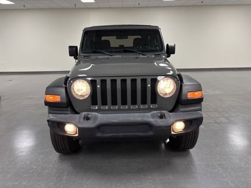 Used 2021 Jeep Wrangler Sport S image 2