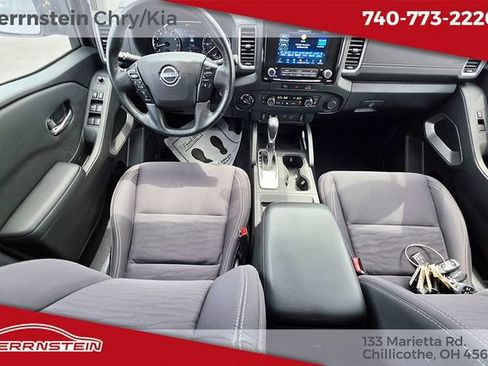Used 2023 Nissan Frontier SV w/ SV Convenience Package AWD/4WD image 12