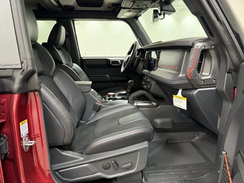 New 2025 Ford Bronco Raptor image 27