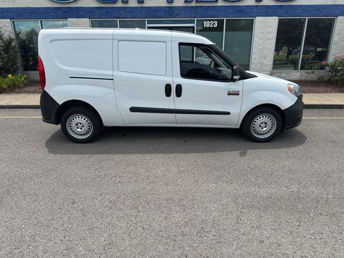 Used 2021 RAM ProMaster City Tradesman FWD image 4