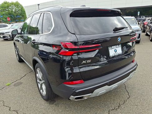 Used 2024 BMW X5 xDrive40i w/ Premium Package AWD/4WD image 5