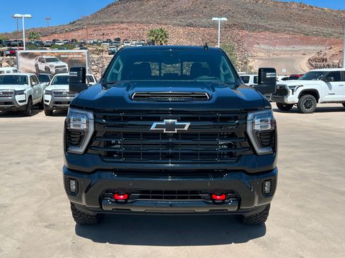 New 2026 Chevrolet Silverado 3500 LTZ w/ Trail Boss Package AWD/4WD image 9