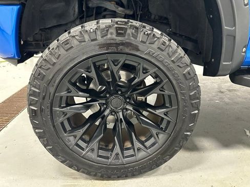Used 2019 Ford F150 Lariat w/ Equipment Group 502A Luxury AWD/4WD image 60