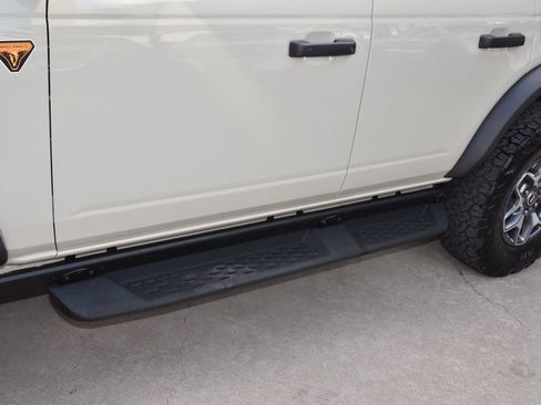 Certified 2025 Ford Bronco Badlands AWD/4WD image 43