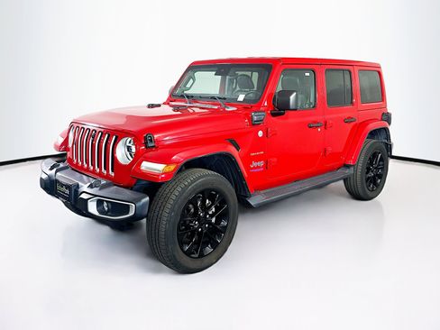 Used 2021 Jeep Wrangler Sahara w/ Dual Top Group image 3