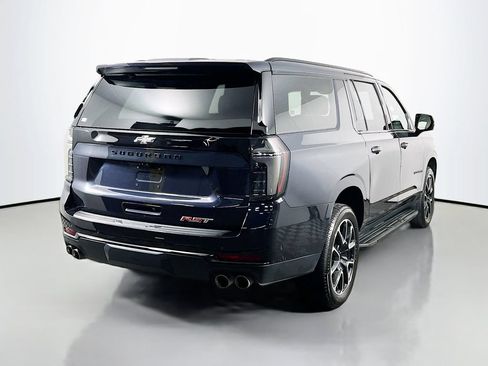 Used 2026 Chevrolet Suburban RST w/ Advanced Technology Package AWD/4WD image 5