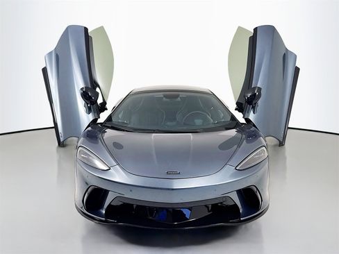 Used 2025 McLaren GTS image 2