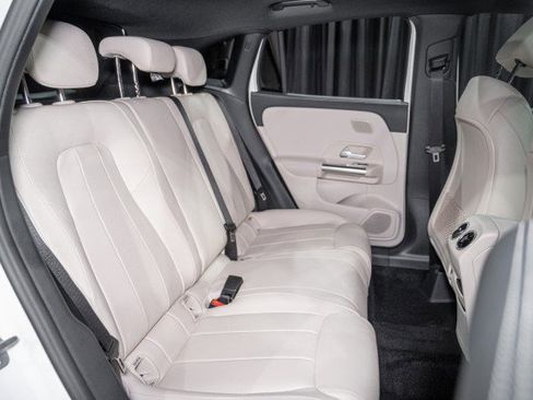 Used 2026 Mercedes-Benz GLA 250 image 13