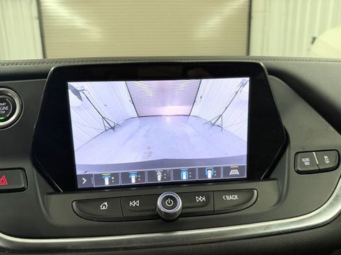 Used 2019 Chevrolet Blazer LT w/ Sound & Technology Package FWD image 16