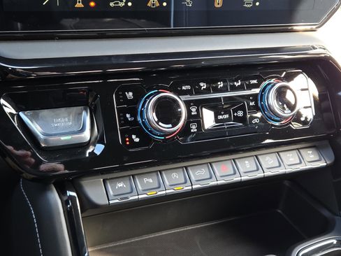 New 2026 GMC Sierra 1500 AT4X image 22