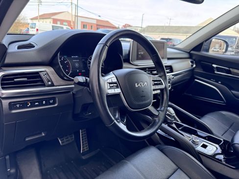 Used 2022 Kia Telluride SX image 16