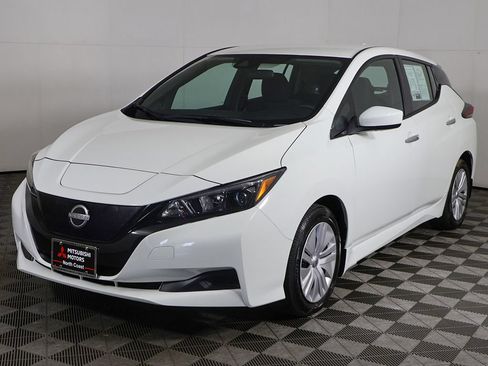 Used 2025 Nissan Leaf S FWD image 5