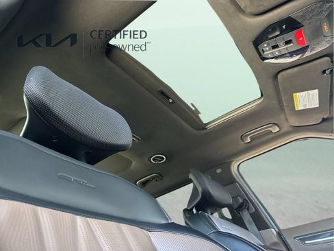 Certified 2024 Kia EV9 GT-Line AWD/4WD image 17